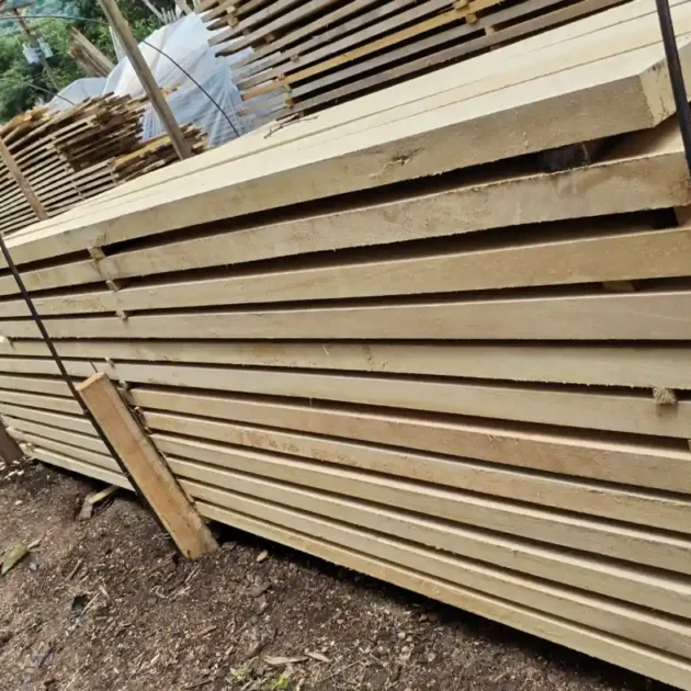 Madera de Melina JLK WOOD COsta rica