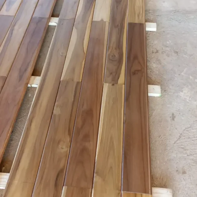Tablilla de Madera Para Cielo Raso en Costa Rica