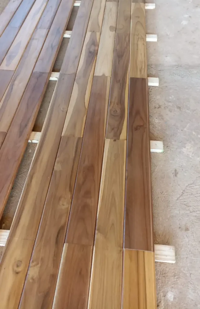 Tablilla de Madera Para Cielo Raso en Costa Rica